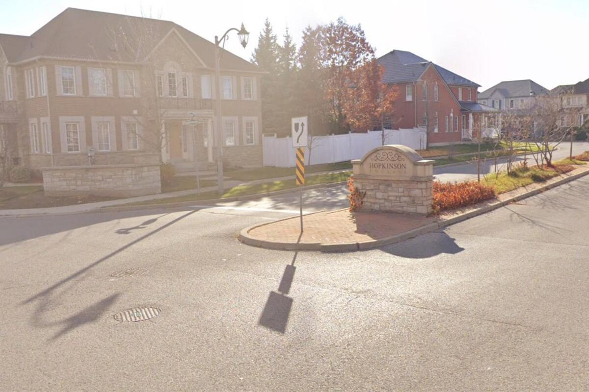 Finished 2 Bedroom Apartment In An Upscale Area Of Ajax Esterno foto